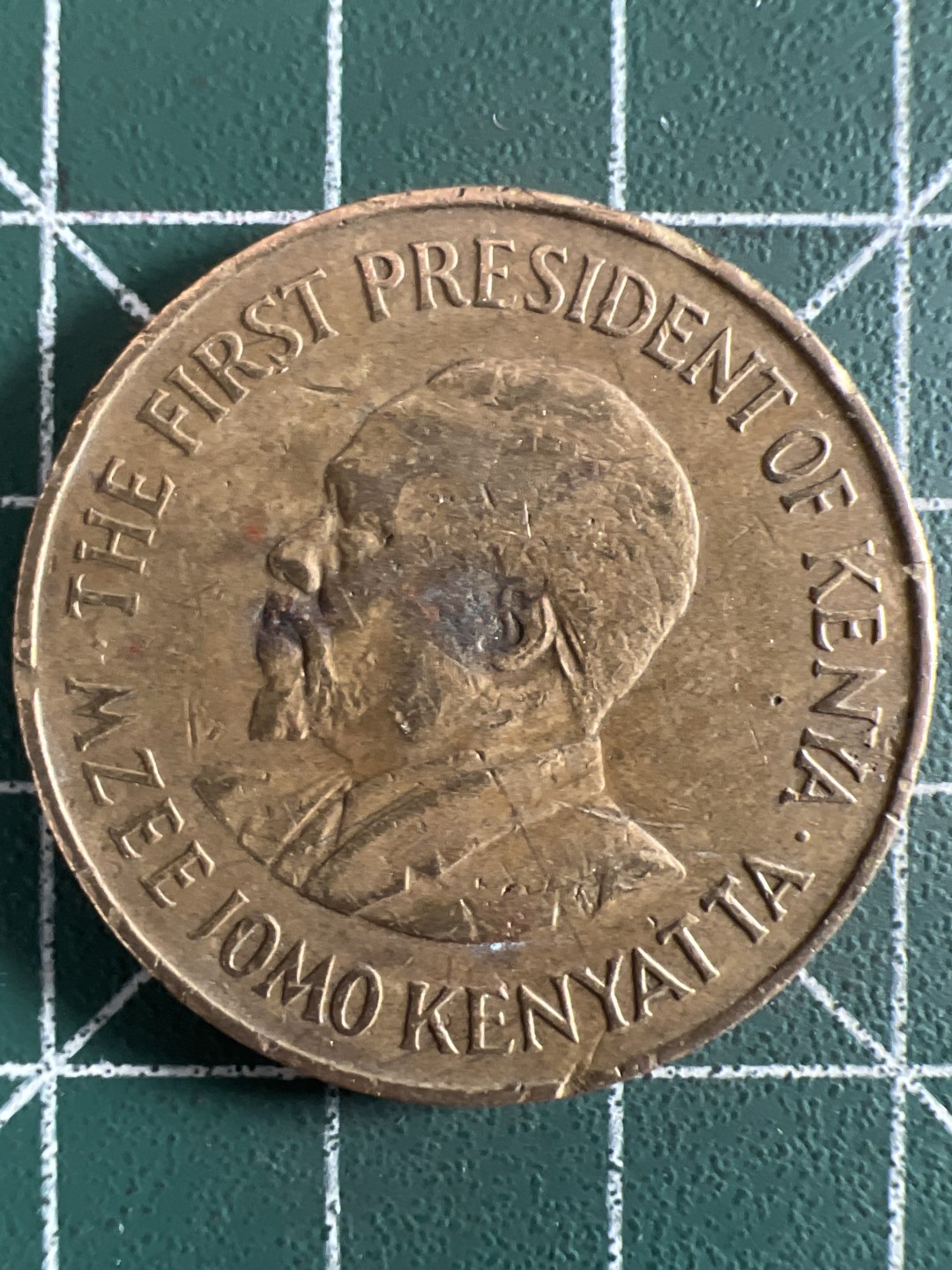 泡泡堂微拍第166幕硬币捡漏可累计专场👿👿，累计满二十元包邮，接受代拍业务 肯尼亚十分