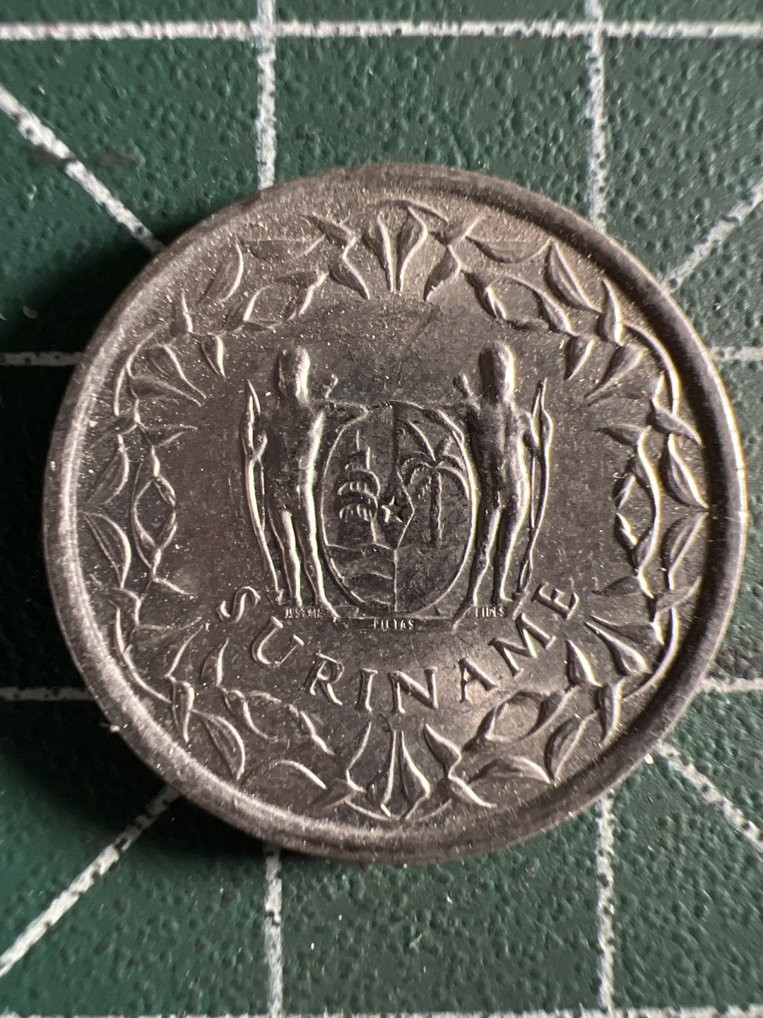 泡泡堂微拍第166幕硬币捡漏可累计专场👿👿，累计满二十元包邮，接受代拍业务 苏里南25分