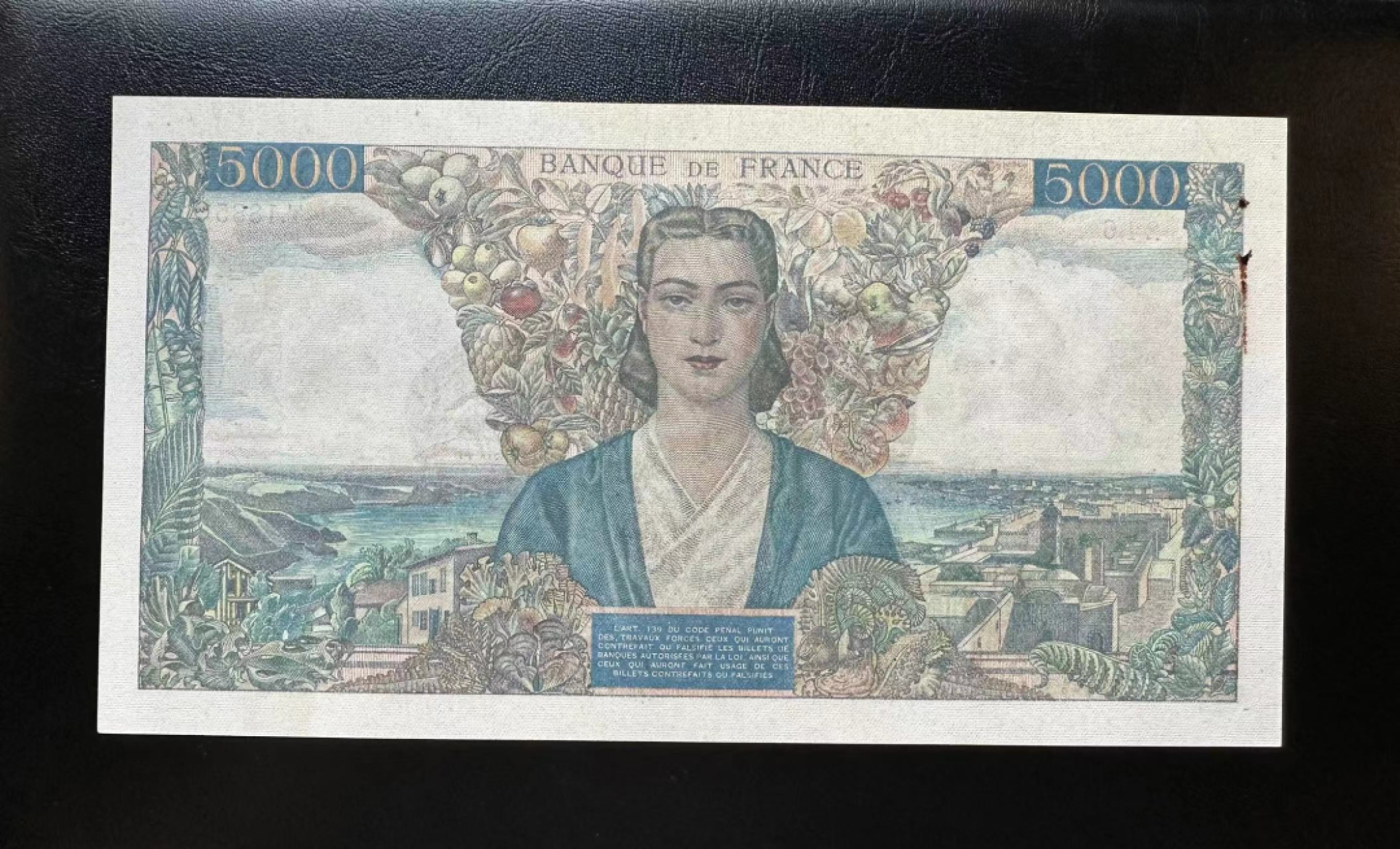 【Blue Auction】✨世界纸币精拍第327期——莫总专场XXI 【无47】法国 1945年5000法郎 大团结 UNC-有针孔