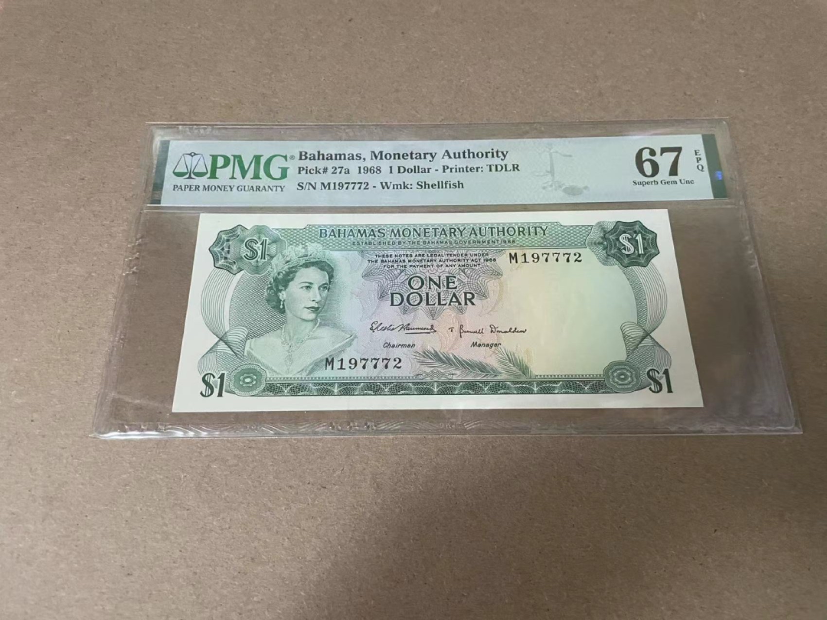 【Blue Auction】✨世界纸币精拍第327期——莫总专场XXI 【生日号】巴哈马 1968年1元 PMG67EPQ  彩背 女王