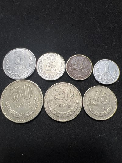 飞翔风筝第二场拍 - 蒙古硬币7枚