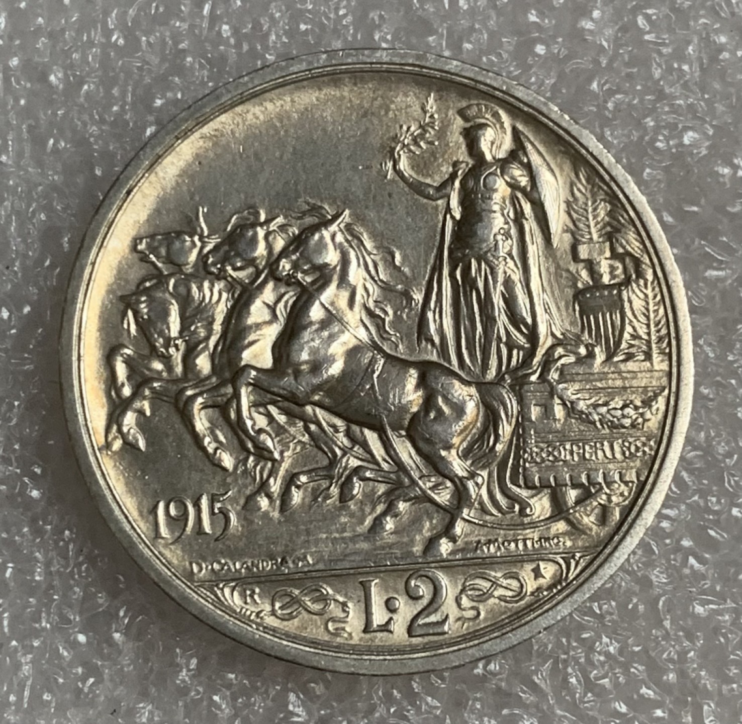 瓶子🏺第93期拍卖会  意大利1915年马拉车2里拉银币