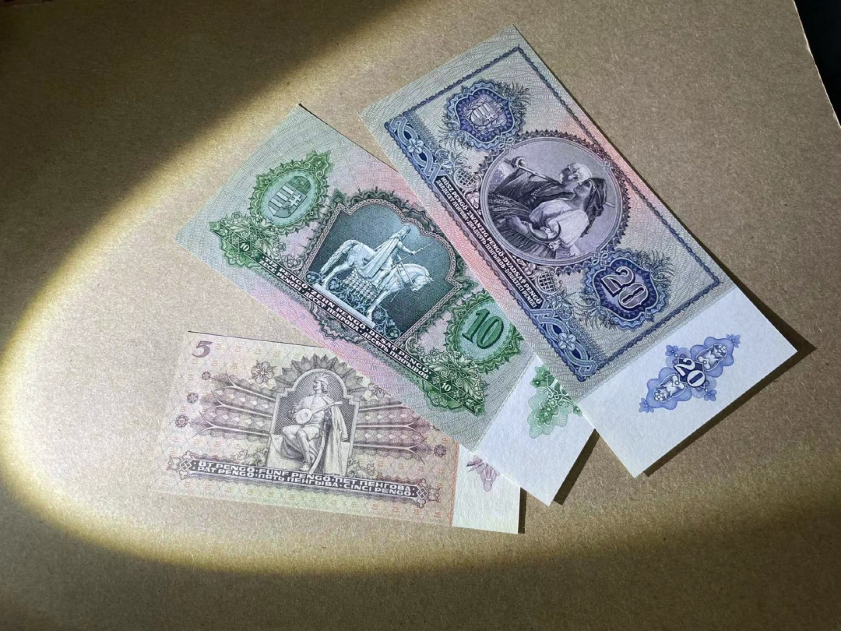 【Blue Auction】✨世界纸币精拍第327期——莫总专场XXI 【一组3张 包含无47】匈牙利 5-10-20潘哥 全新UNC 5潘哥比较少见