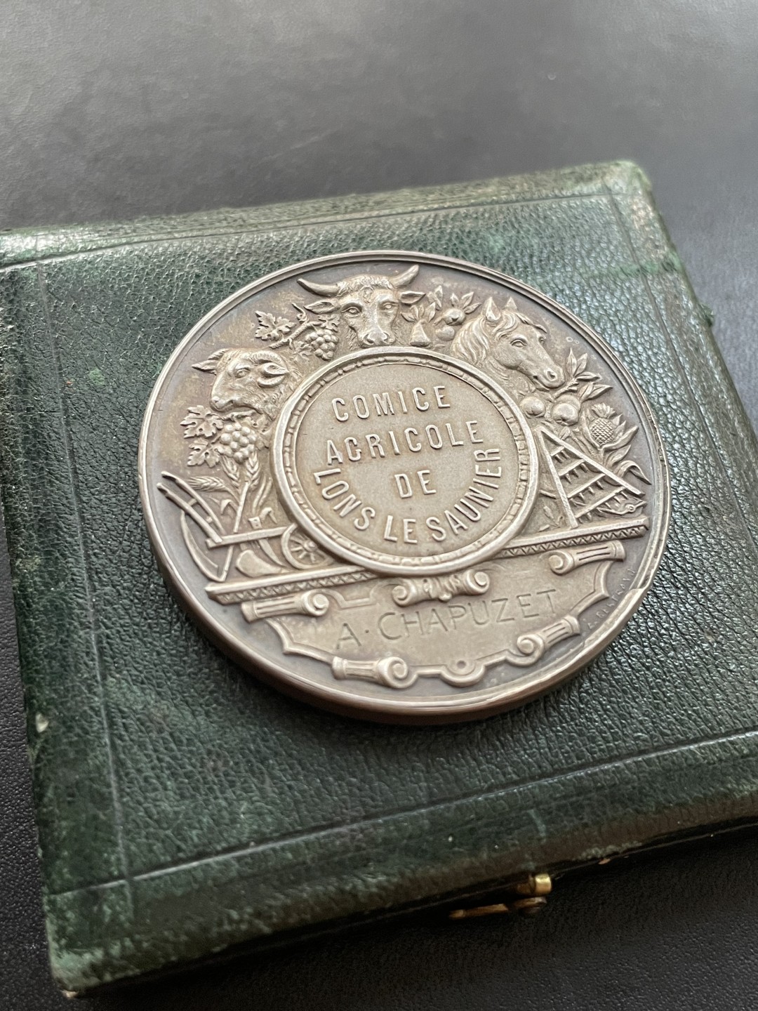 欧洲章牌-拍卖第23场 A.Bertrand～法国农业原盒银奖章