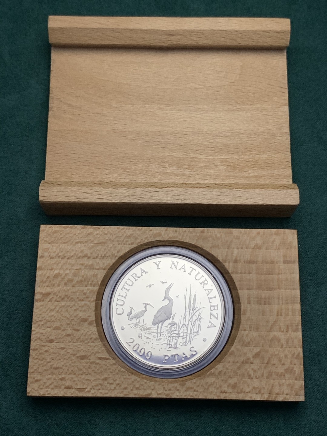 《竞宝斋》第168场-周日，周一，周四 3场 (全场包邮) 西班牙1994年 保护自然系列 2000比塞塔精制大银币 非常漂亮