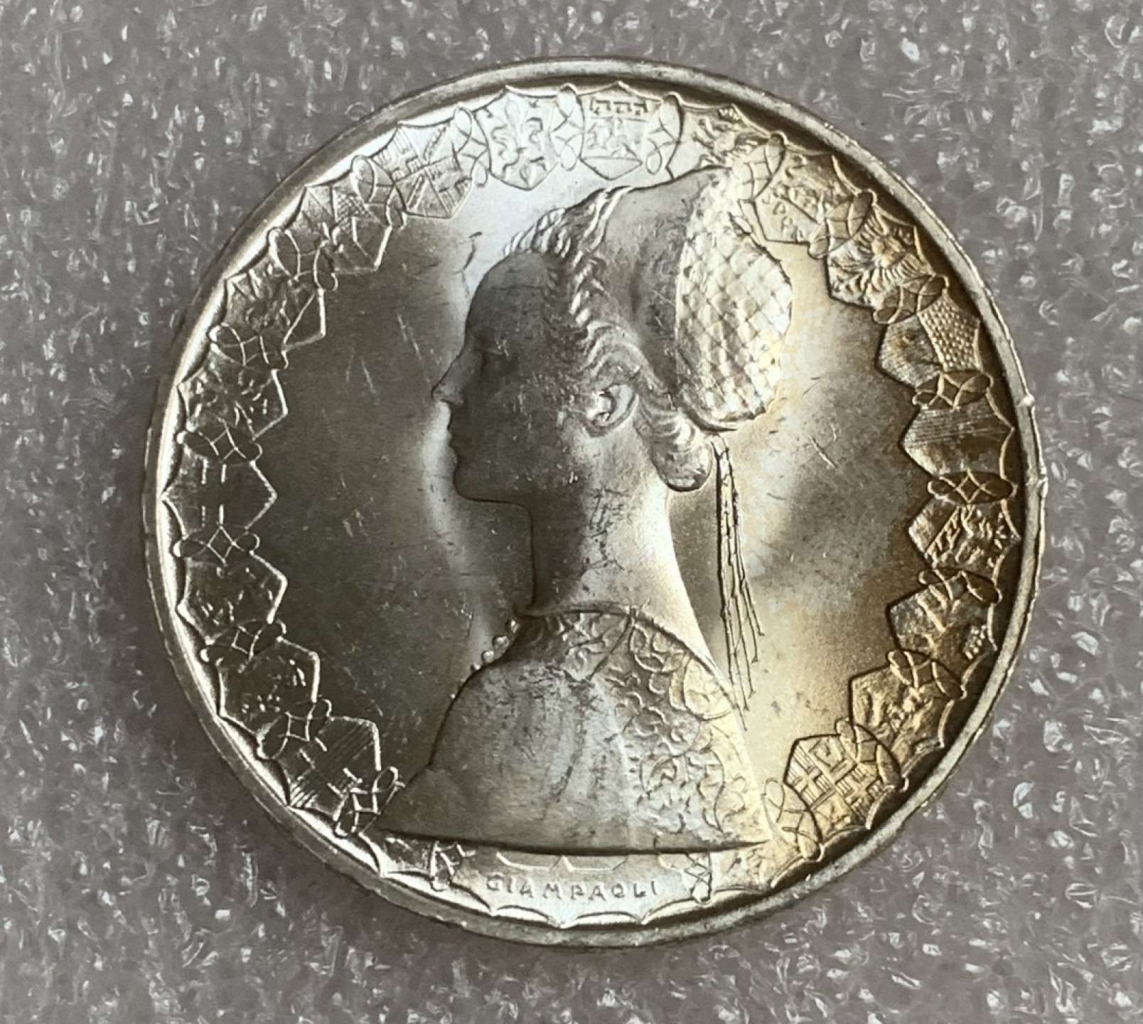 瓶子🏺第93期拍卖会  原光  意大利1966年帆船美女银币