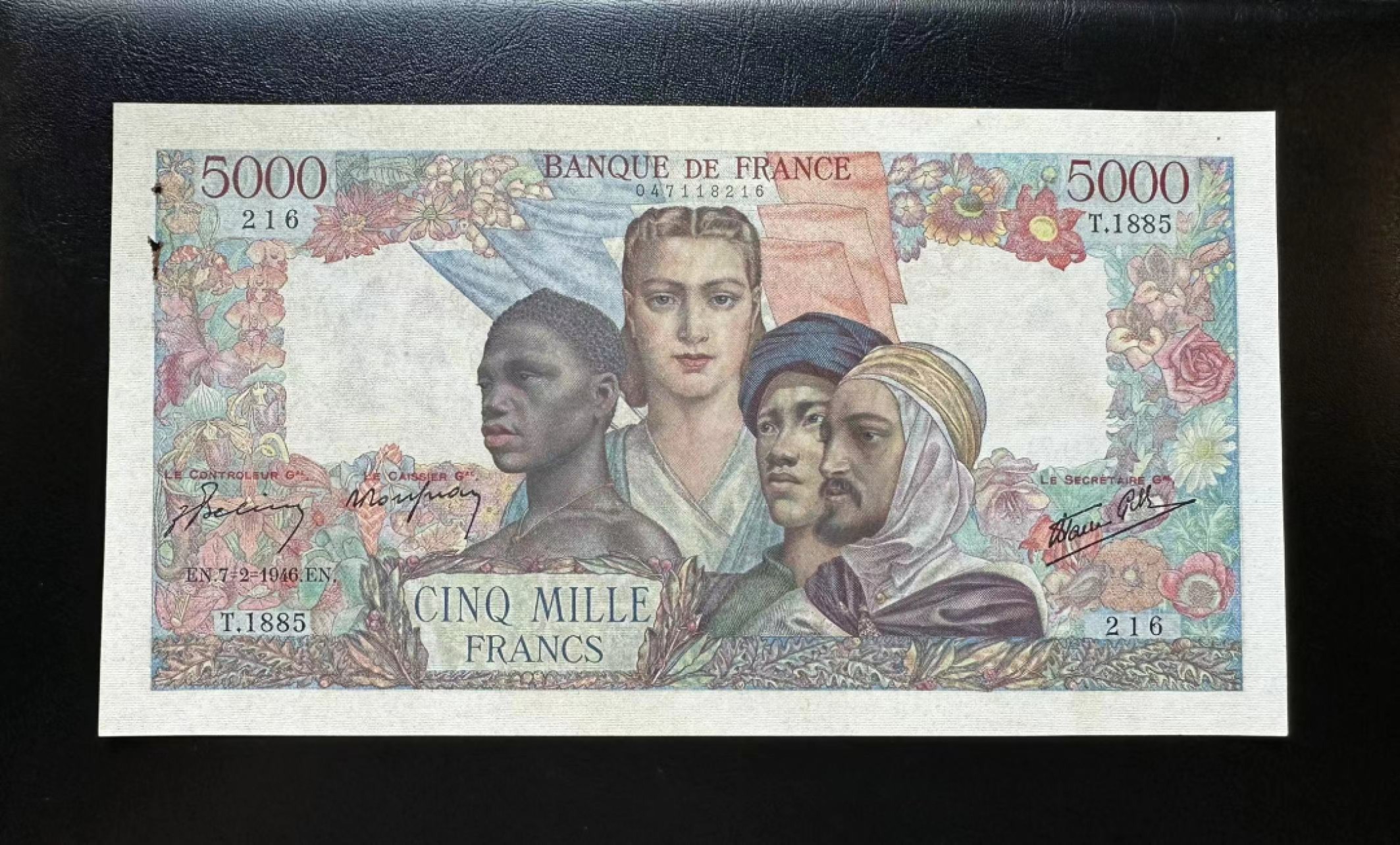 【Blue Auction】✨世界纸币精拍第327期——莫总专场XXI 【无47】法国 1945年5000法郎 大团结 UNC-有针孔