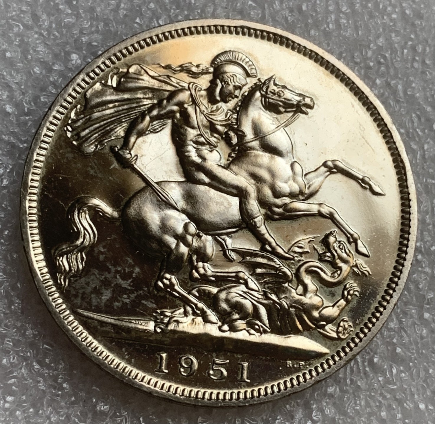 瓶子🏺第93期拍卖会  英国1951年乔治六世马剑克朗币  原盒