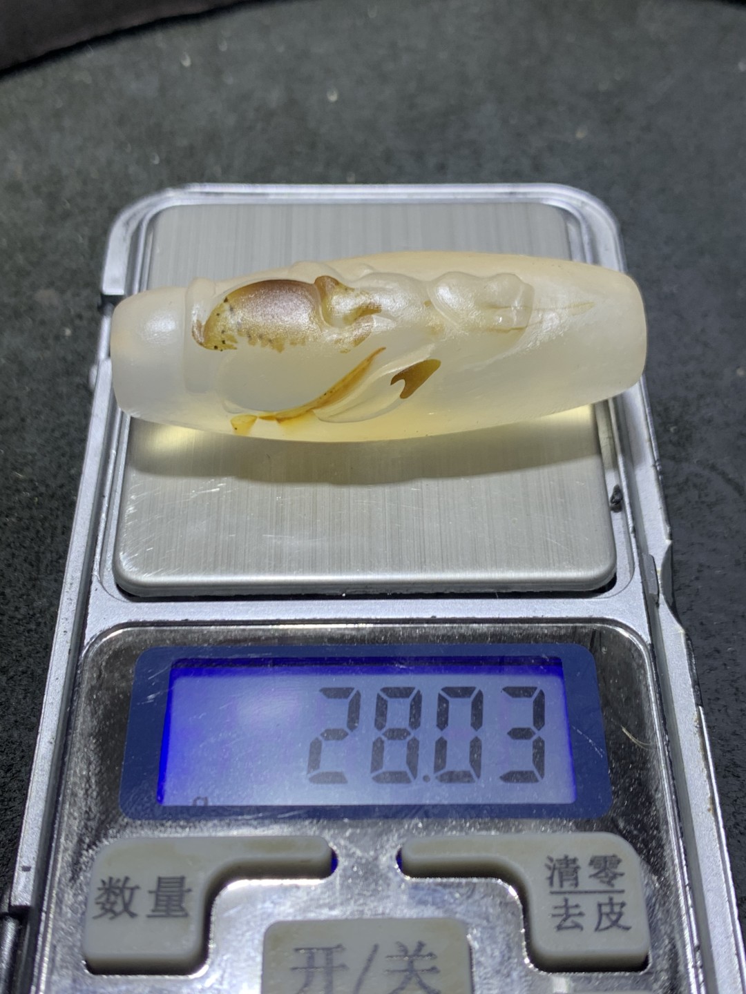 精美亚光高玉化海洋玉髓手工俏色巧雕兔飞猛进大桶珠一个！