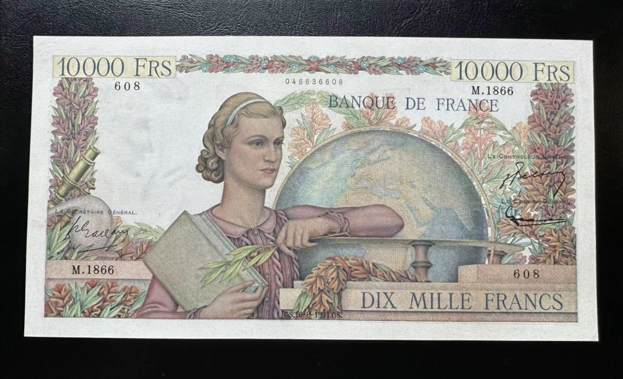 【Blue Auction】✨世界纸币精拍第327期——莫总专场XXI 【608倒置号】法国 1951年10000法郎 超大票幅 AU