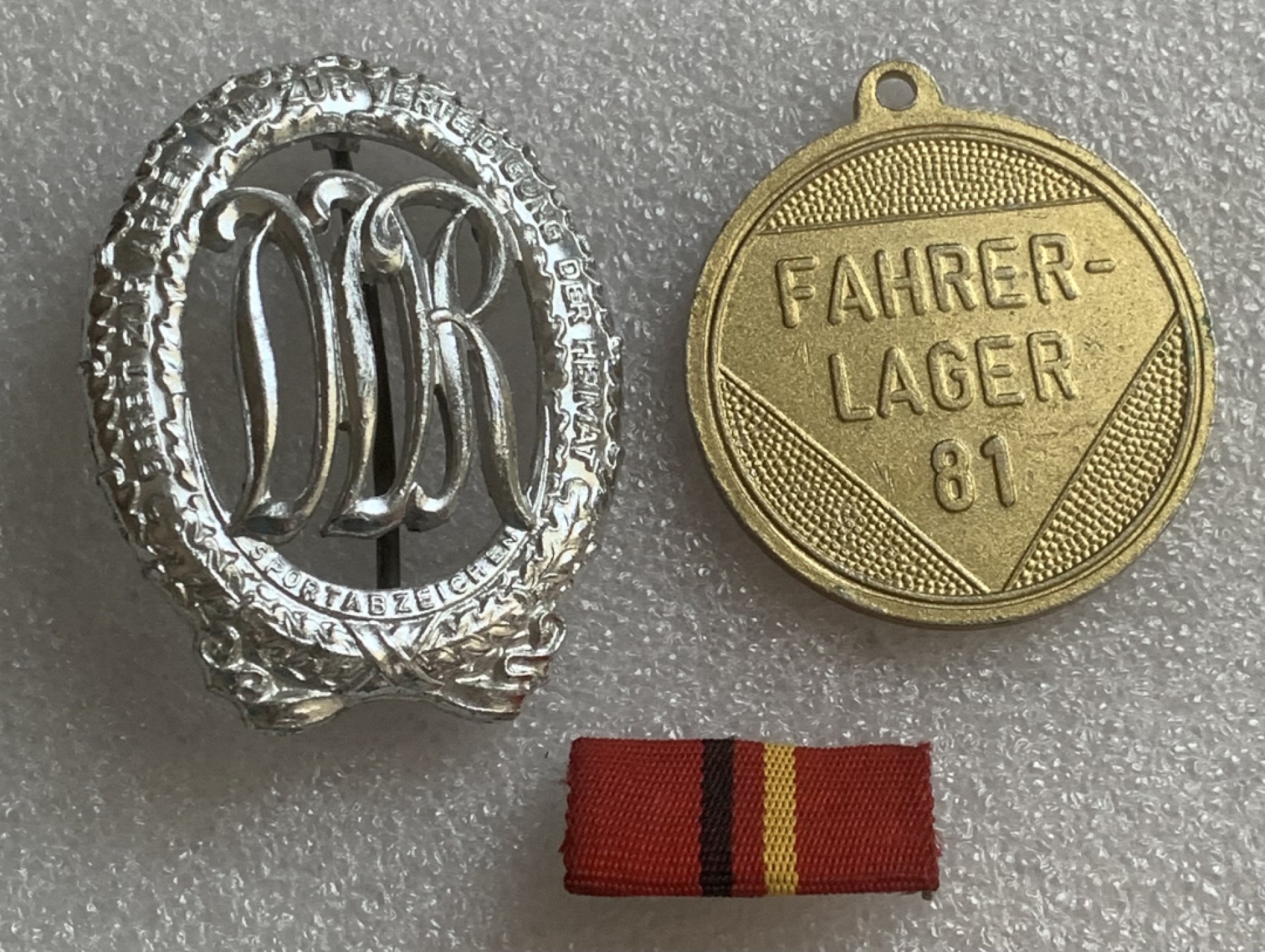 瓶子🏺第93期拍卖会   外国徽章（3）