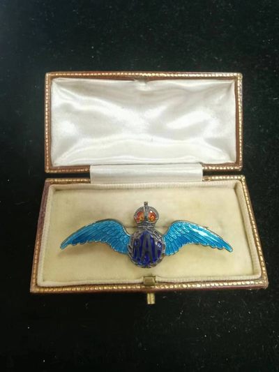 盛世勋华——号角文化勋章邮票模型专场拍卖第108期 - 英国空RAF徽章 银制 定做珠宝版 带原盒
