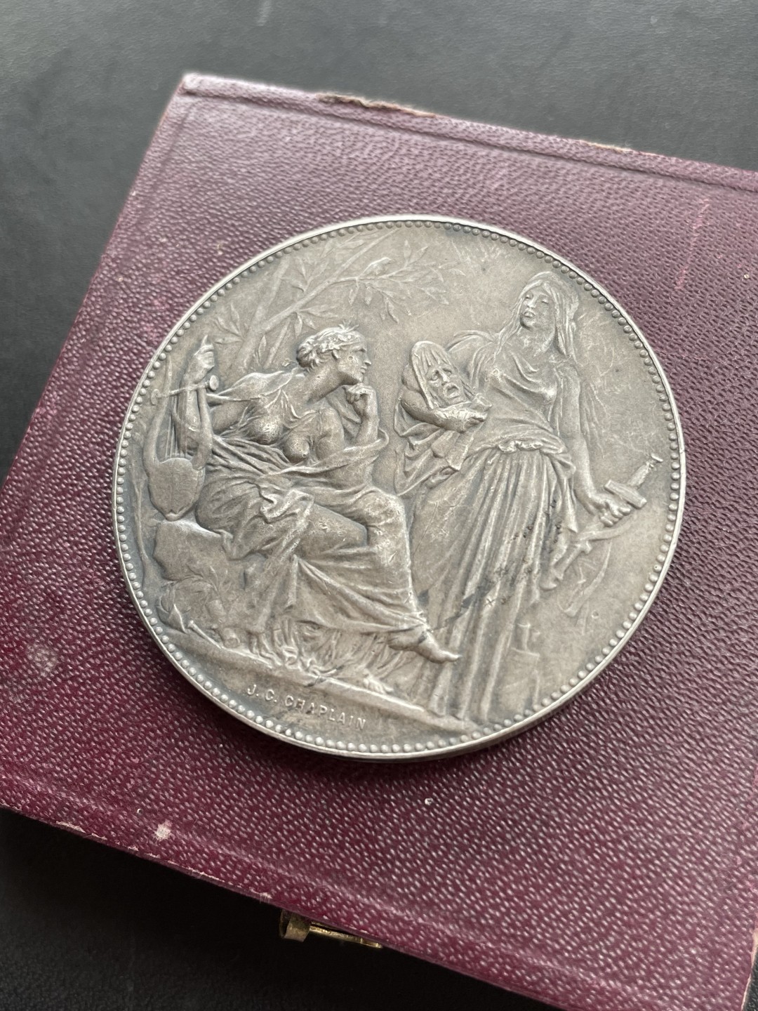 欧洲章牌-拍卖第23场 J.C.Chaplain～1902年法国国立音乐学院原盒银章