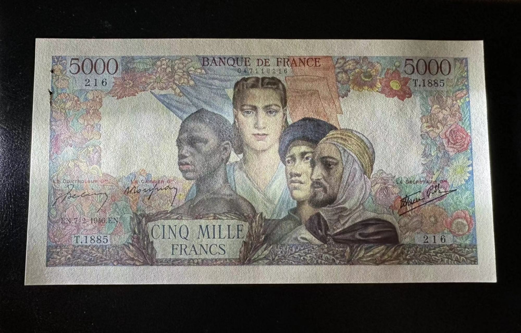 【Blue Auction】✨世界纸币精拍第327期——莫总专场XXI 【无47】法国 1945年5000法郎 大团结 UNC-有针孔