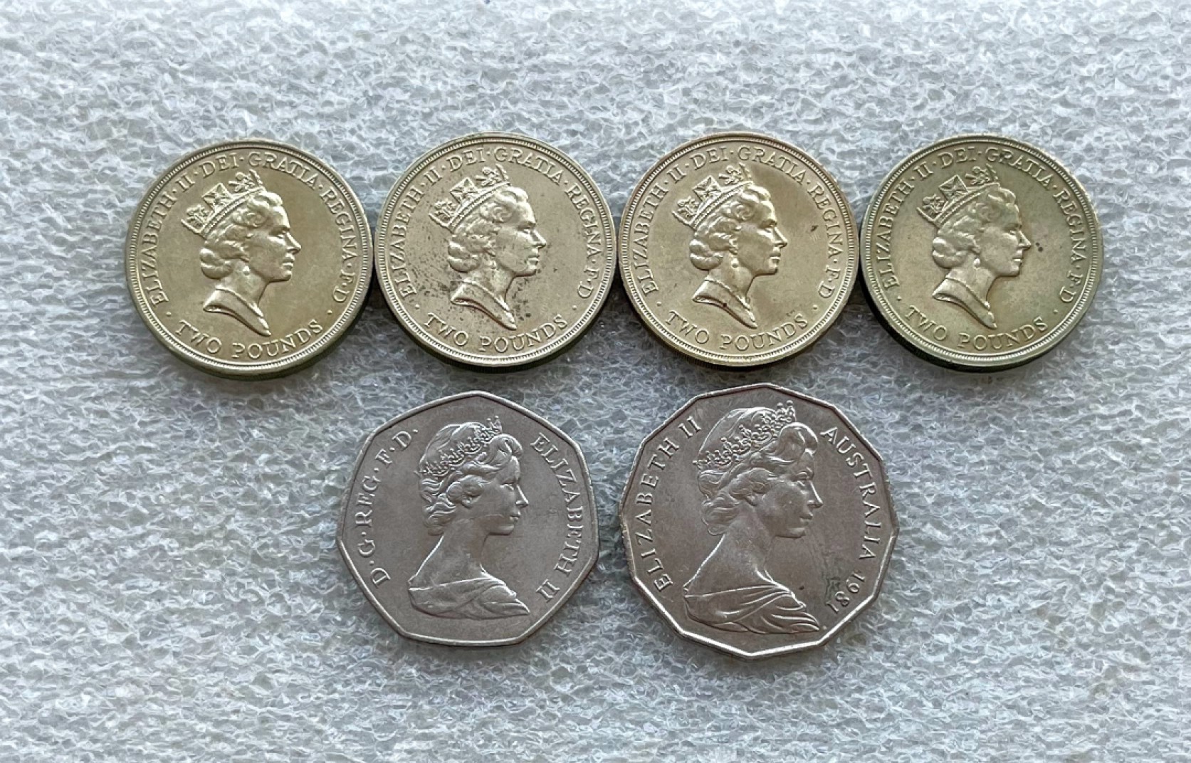 南北越币纸钞、五铢铜钱、古希腊罗马铜币、英国英属精制套币/纪念银币，沙俄、南美、欧洲老铜银币。彼得堡世界钱币勋章拍卖第54期