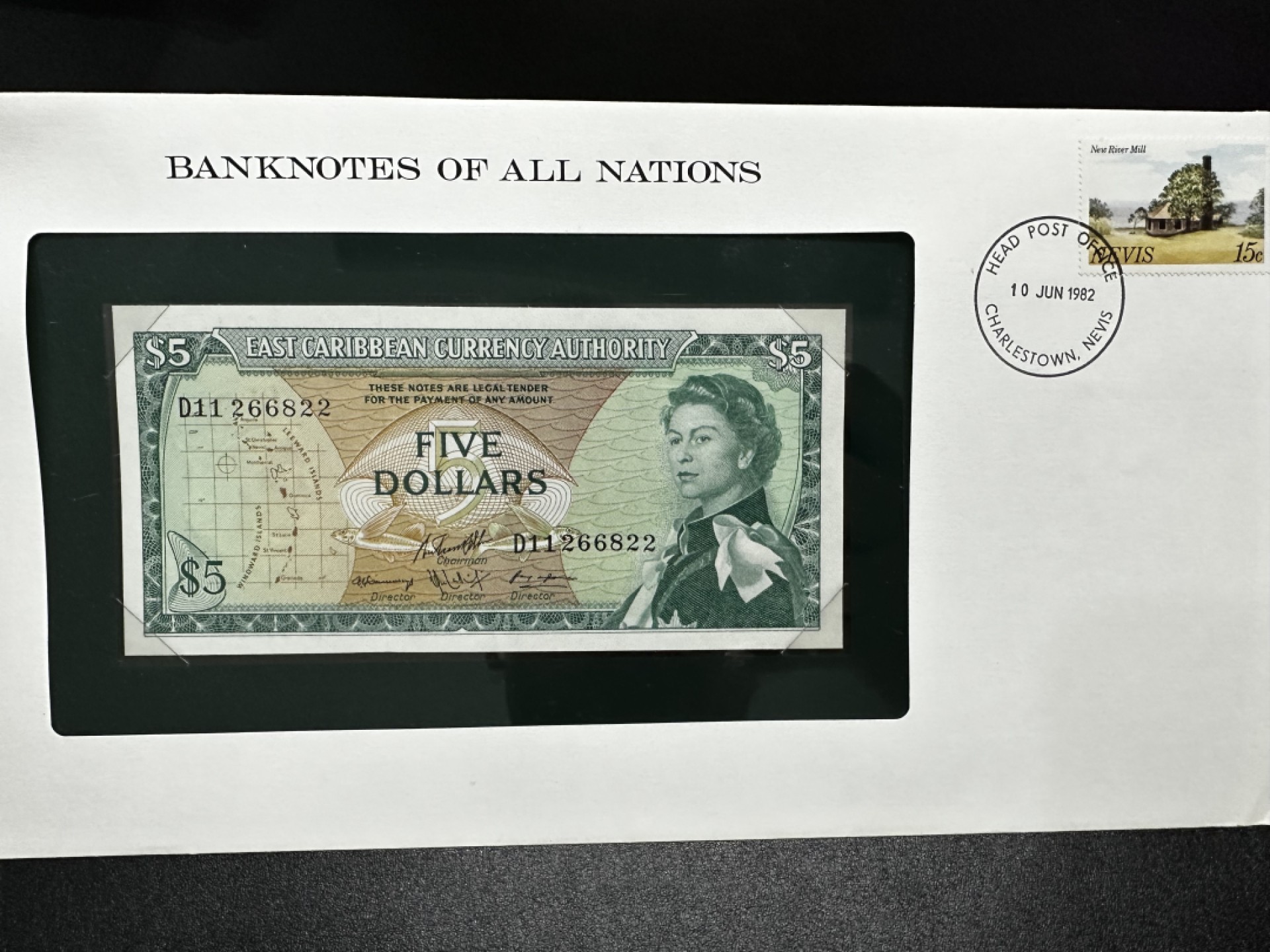 《外钞收藏家》第二百七十一期（连拍第二场） 东加勒比5刀 封套装