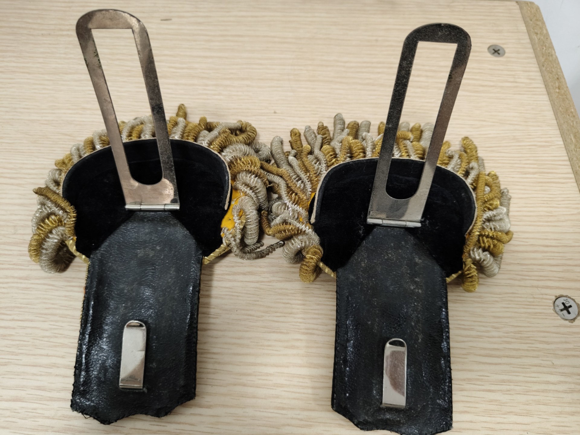 全场0元起拍 第60期 咸鱼国勋章拍卖专场 5月31日（周三）下午6：00开始 日本战前大礼服正肩章 流苏肩章