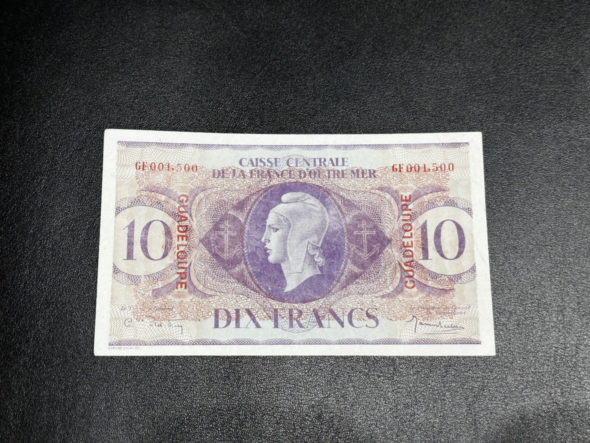 《外钞收藏家》第二百七十一期（连拍第二场） 法属瓜德罗普瓜德罗普1944年10法郎 AU品相