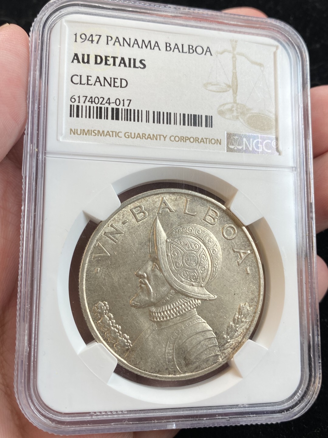 万国钱币拍卖第009期（万国白金之夜） NGC AUD 1947巴拿马1B银币，设计精美，热门品种，严评可砸盒。