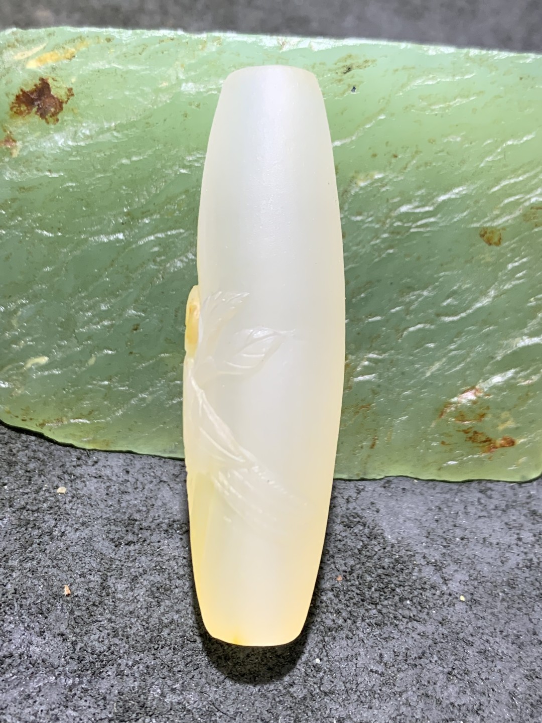 精美亚光高玉化海洋玉髓手工俏色巧雕鹦鹉大桶珠一个！