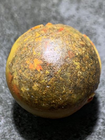 精美亚光战国红玛瑙手工雕刻兰花草珠子一颗！ 精美亚光战国红玛瑙手工雕刻兰花草珠子一颗！