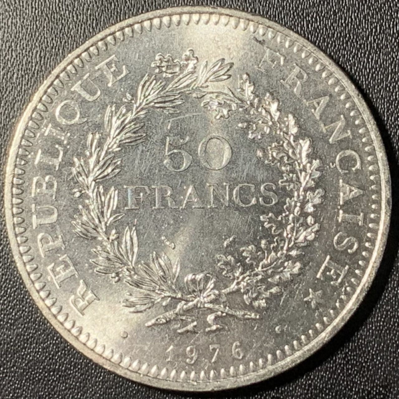 紫瑗钱币——第273期拍卖 法国 1976年 大力神 50法郎 30克 0.9银 UNC