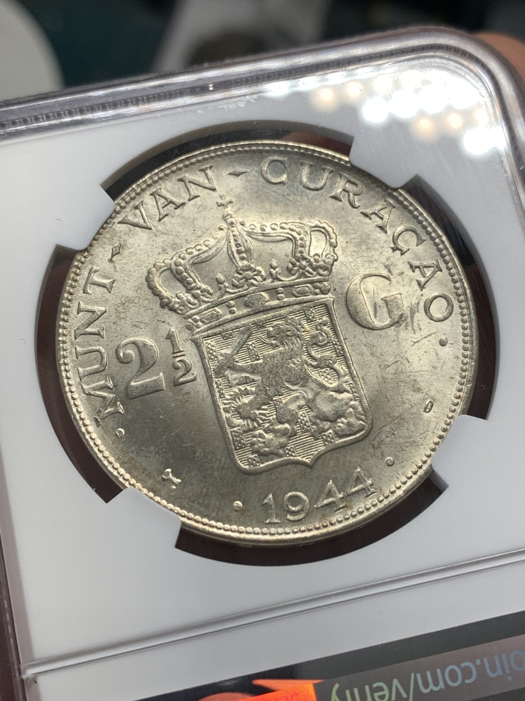 《竞宝斋》第169场-周日，周一2场 (全场包邮) NGC-MS63 荷属库拉索1944年 威廉米娜女王 2.5盾大银币 顶级原光好品