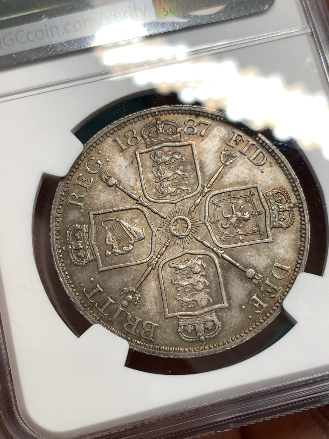 《竞宝斋》第169场-周日，周一2场 (全场包邮) NGC-MS63 英国1887年老维高冠双弗洛林大银币 包浆醇厚美丽 罗马1版本少见