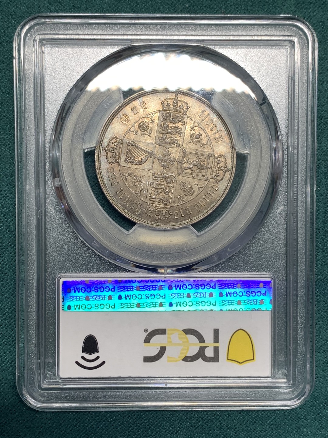 《竞宝斋》第169场-周日，周一2场 (全场包邮) PCGS MS64 英国1856年哥特弗洛林银币，较为稀少的早期年份，双面五彩包浆，狮子的脸都打的很清晰，整体状态非常好的一枚