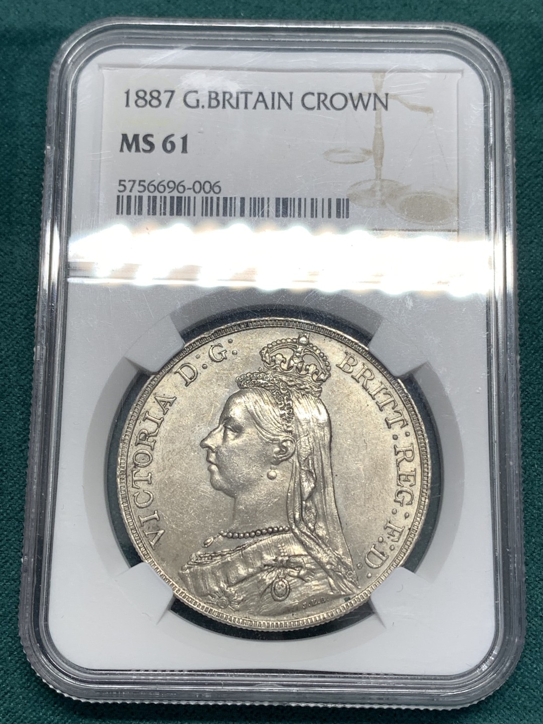 《竞宝斋》第169场-周日，周一2场 (全场包邮) NGC-MS61 英国1887年老维高冠马剑克朗大银币 底板不错细节清晰