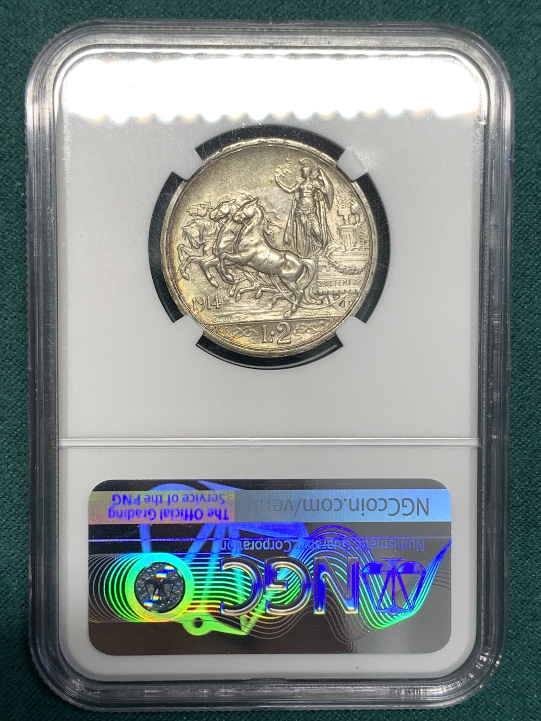 《竞宝斋》第169场-周日，周一2场 (全场包邮) NGC-MS62意大利1914年马车女神2里拉银币 环状彩色包浆