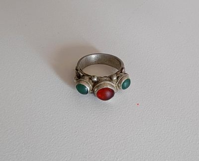 明代镶琉璃银戒指 - 明代镶琉璃银戒指