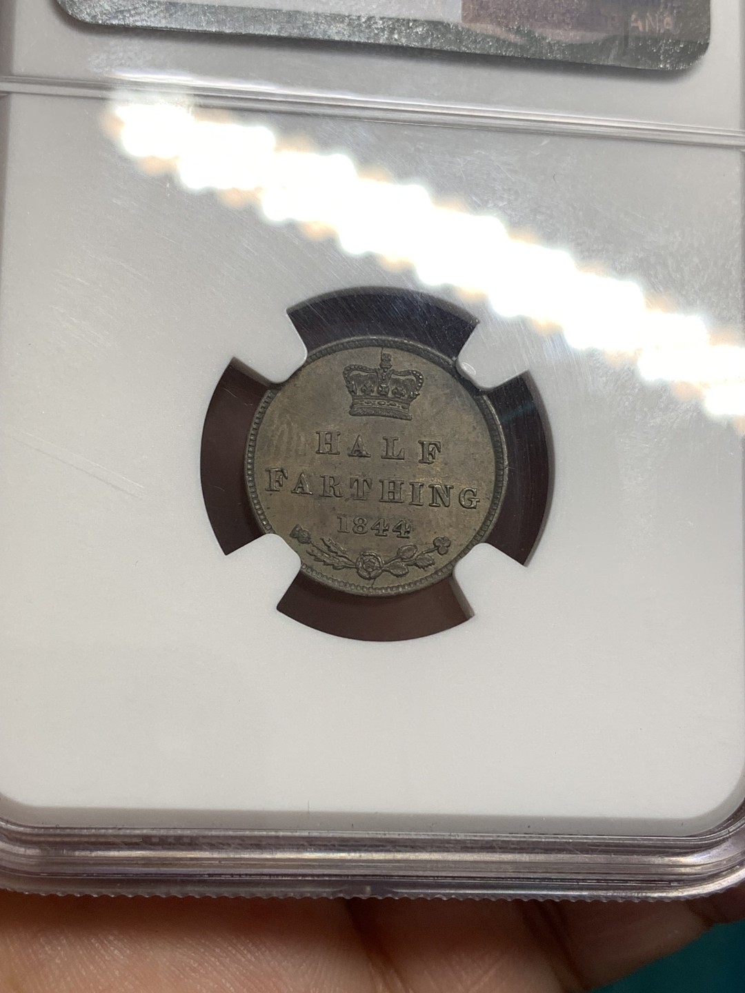 《竞宝斋》第169场-周日，周一2场 (全场包邮) NGC UNC 英国1844年1/2法新 书价很高的一个年份，自然巧克力包浆细节也好