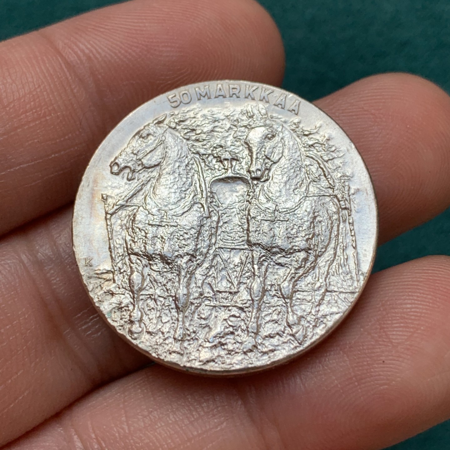 《竞宝斋》第169场-周日，周一2场 (全场包邮) 芬兰1981年 50马克银币 就任总统25周年暨凯科宁总统 80岁生日纪念 币非常厚实 20克