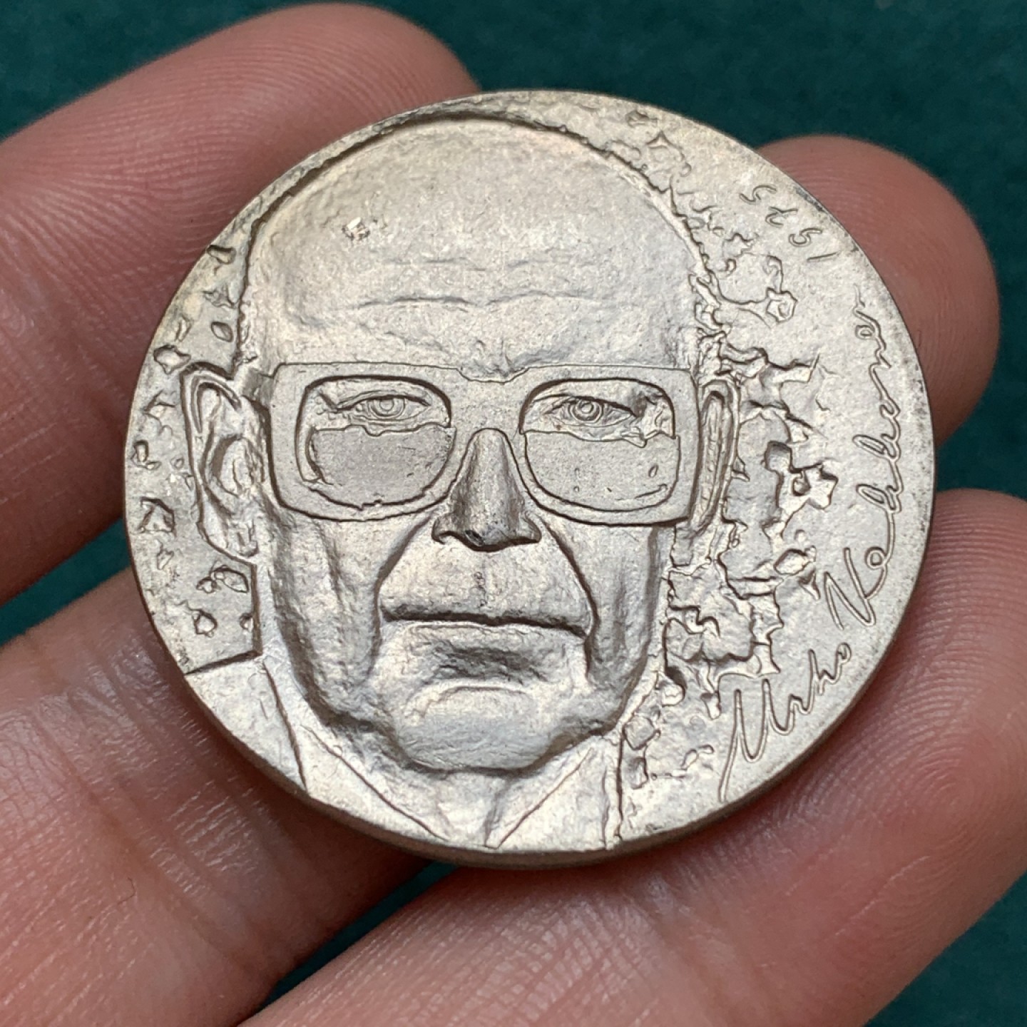 《竞宝斋》第169场-周日，周一2场 (全场包邮) 1975年芬兰10马克银币、吉科宁总统诞辰 75 周年 23.5g 原光好状态