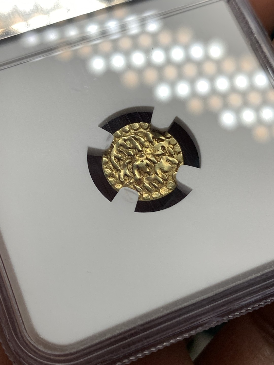 《竞宝斋》第169场-周日，周一2场 (全场包邮) NGC-MS62 印度尼西亚AH1016年 伊斯坎达·慕达 1kupang金币 这品种能上MS的就少了