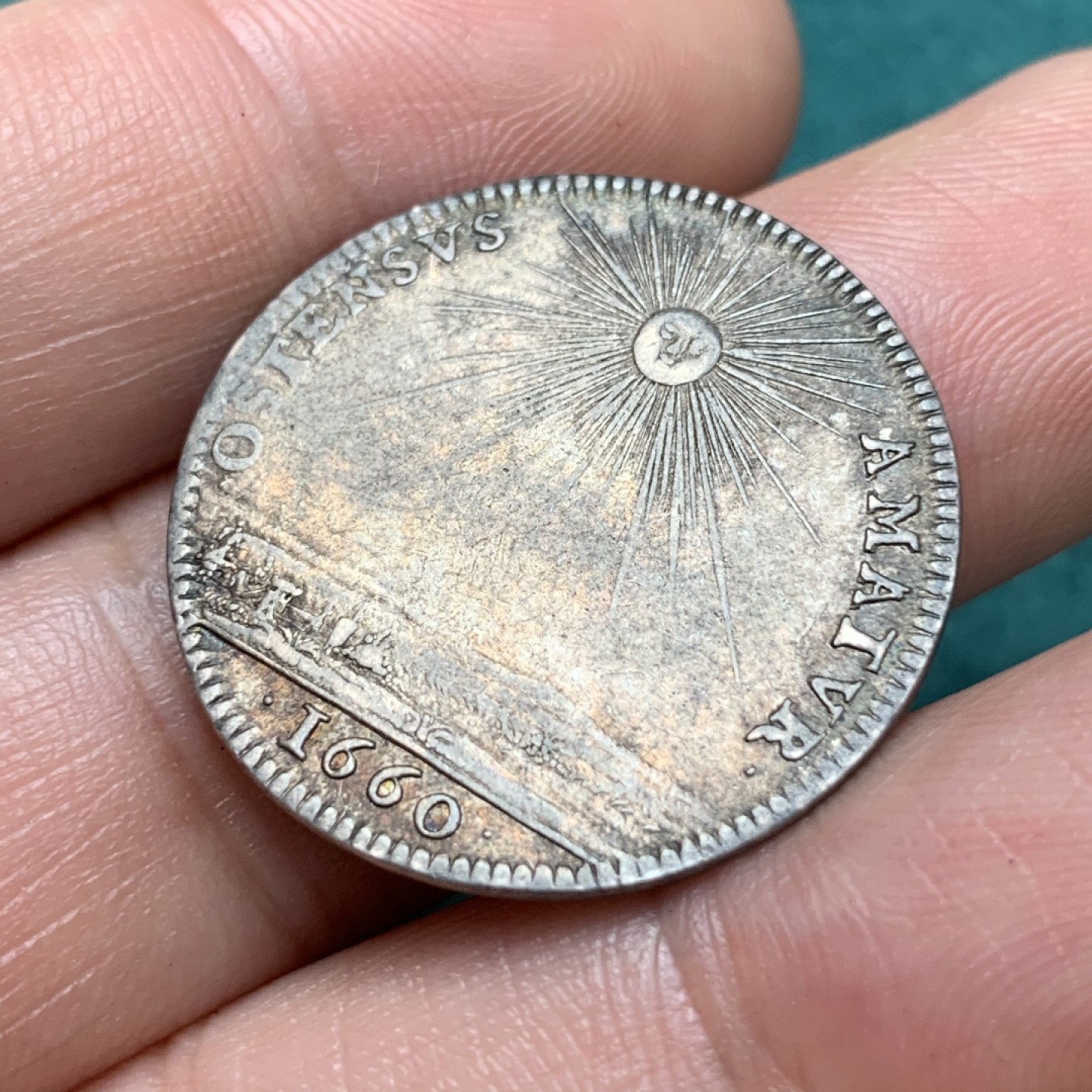 《竞宝斋》第169场-周日，周一2场 (全场包邮) 1660年 法国，路易十四青年头像，法兰西岛城镇，银质圆形代币