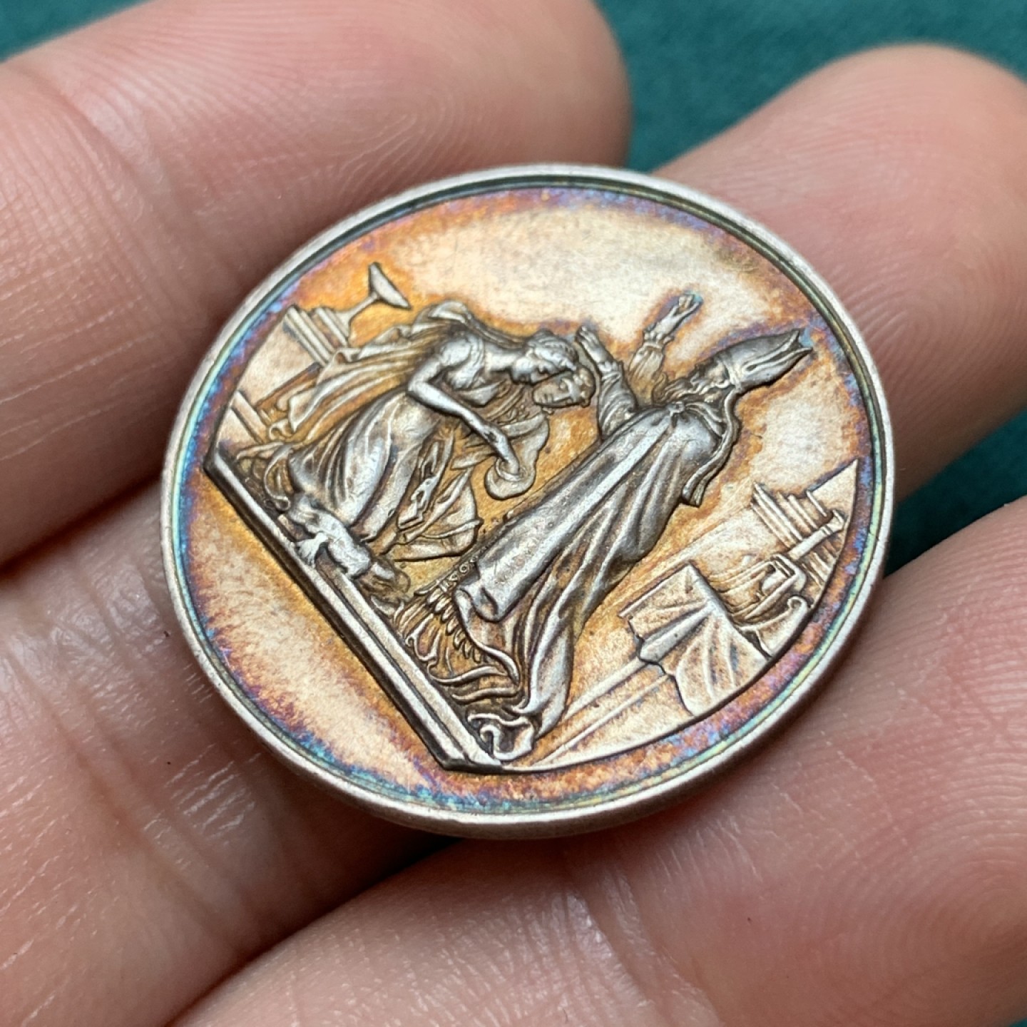 《竞宝斋》第169场-周日，周一2场 (全场包邮) 法国结婚小银章，蜜蜂边铭，直径27.5mm，重量9.82g