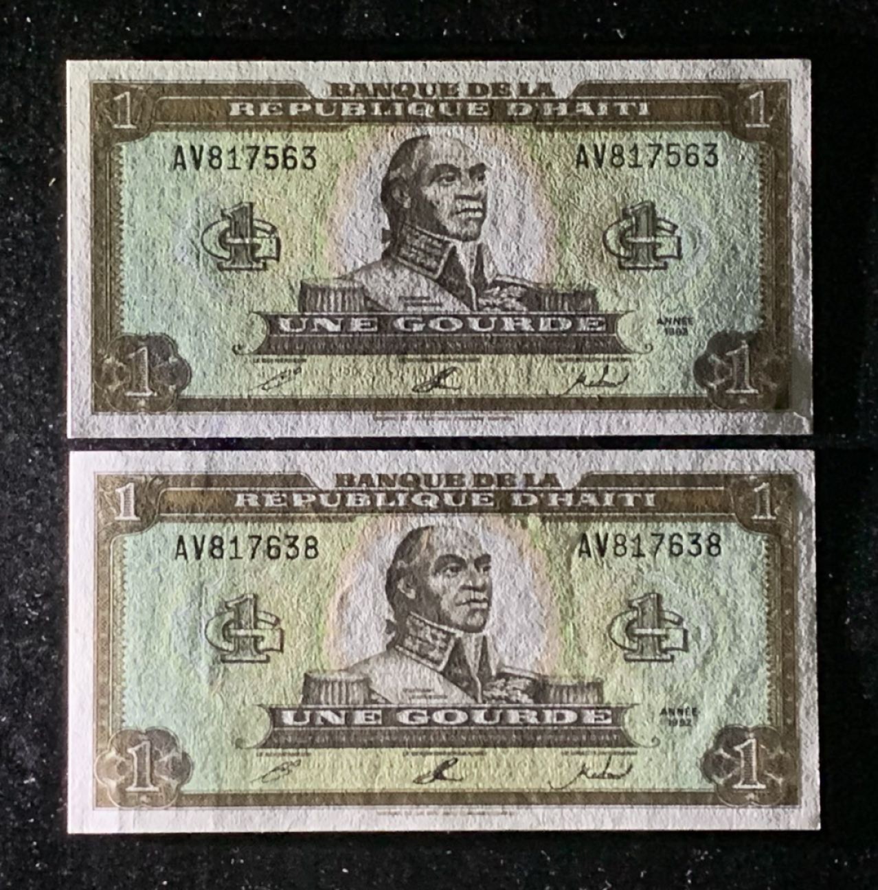 紫瑗钱币——第274期拍卖—纸币场 海地 1992年 1古德 2枚一组 UNC