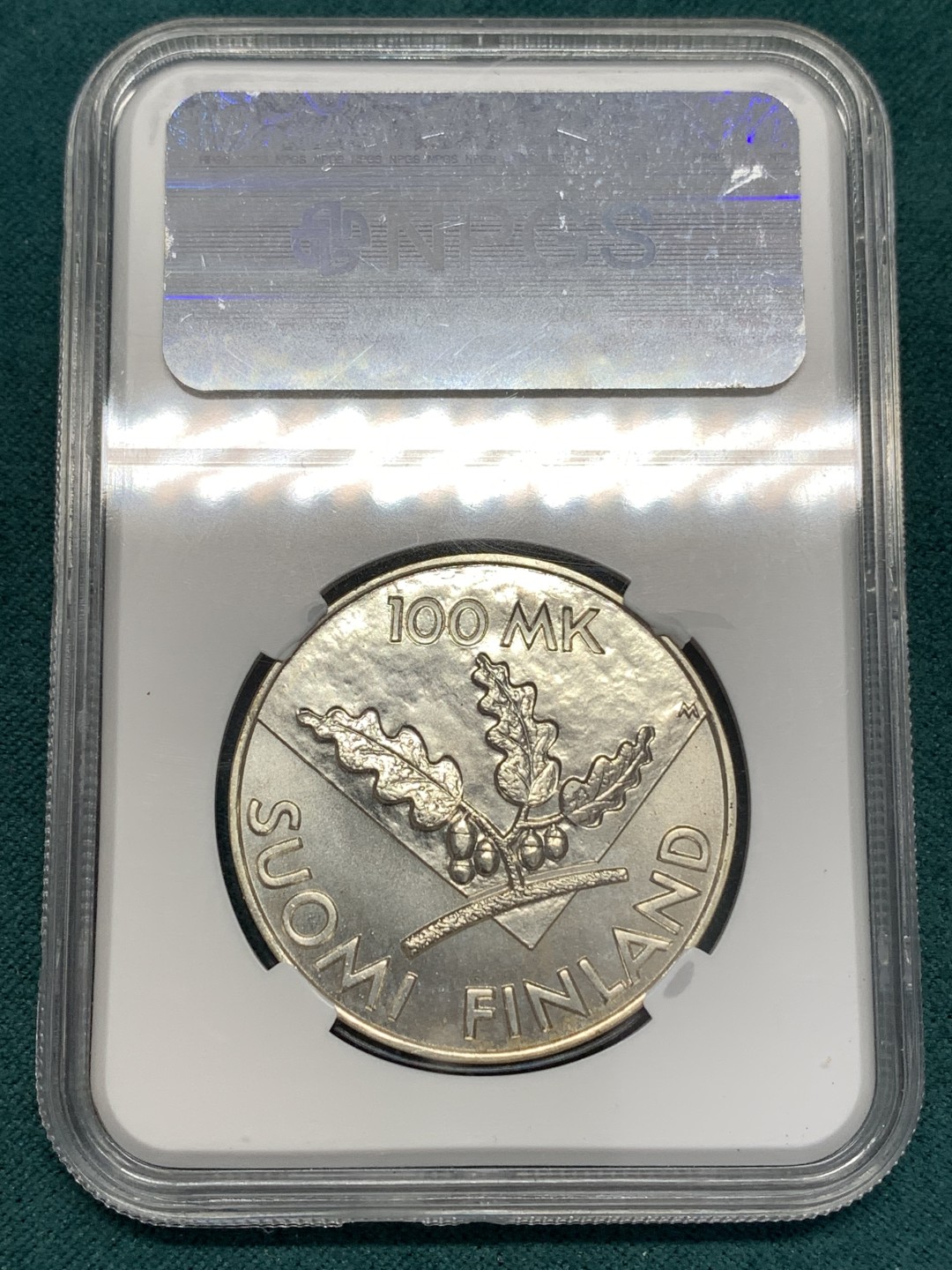 《竞宝斋》第169场-周日，周一2场 (全场包邮) 芬兰 1995 联合国成立纪念 普制银币100马克 克劳斯获奖币 设计独特