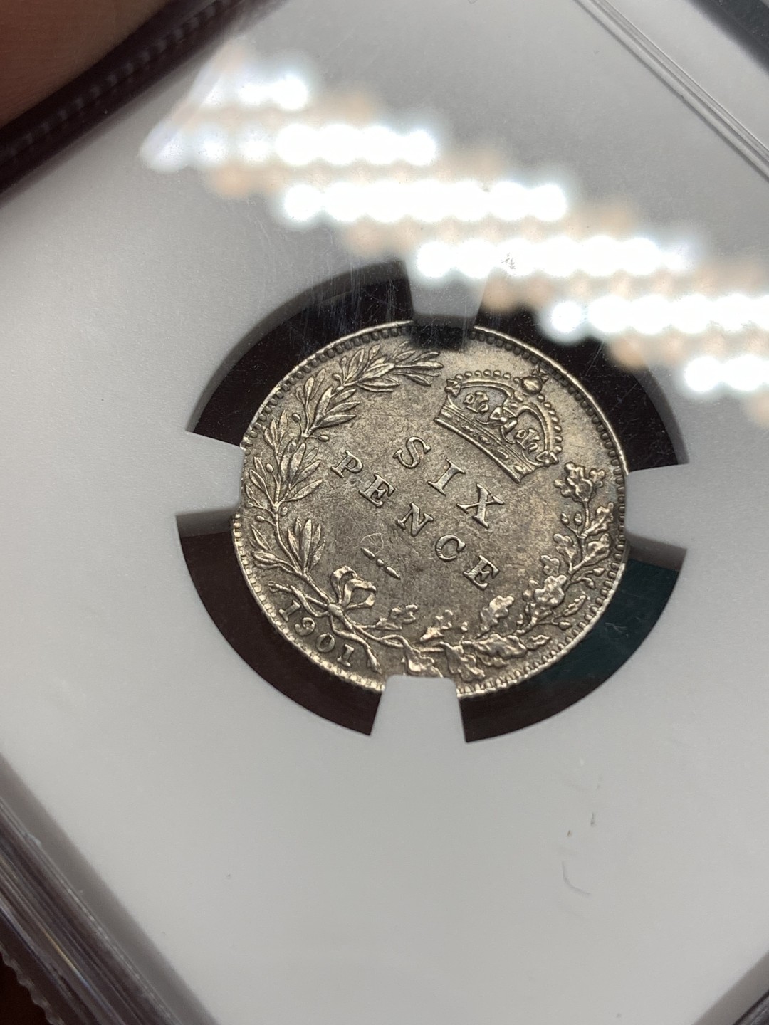 《竞宝斋》第169场-周日，周一2场 (全场包邮) NGC-MS63 英国1901年老维披纱6便士银币 包浆醇厚