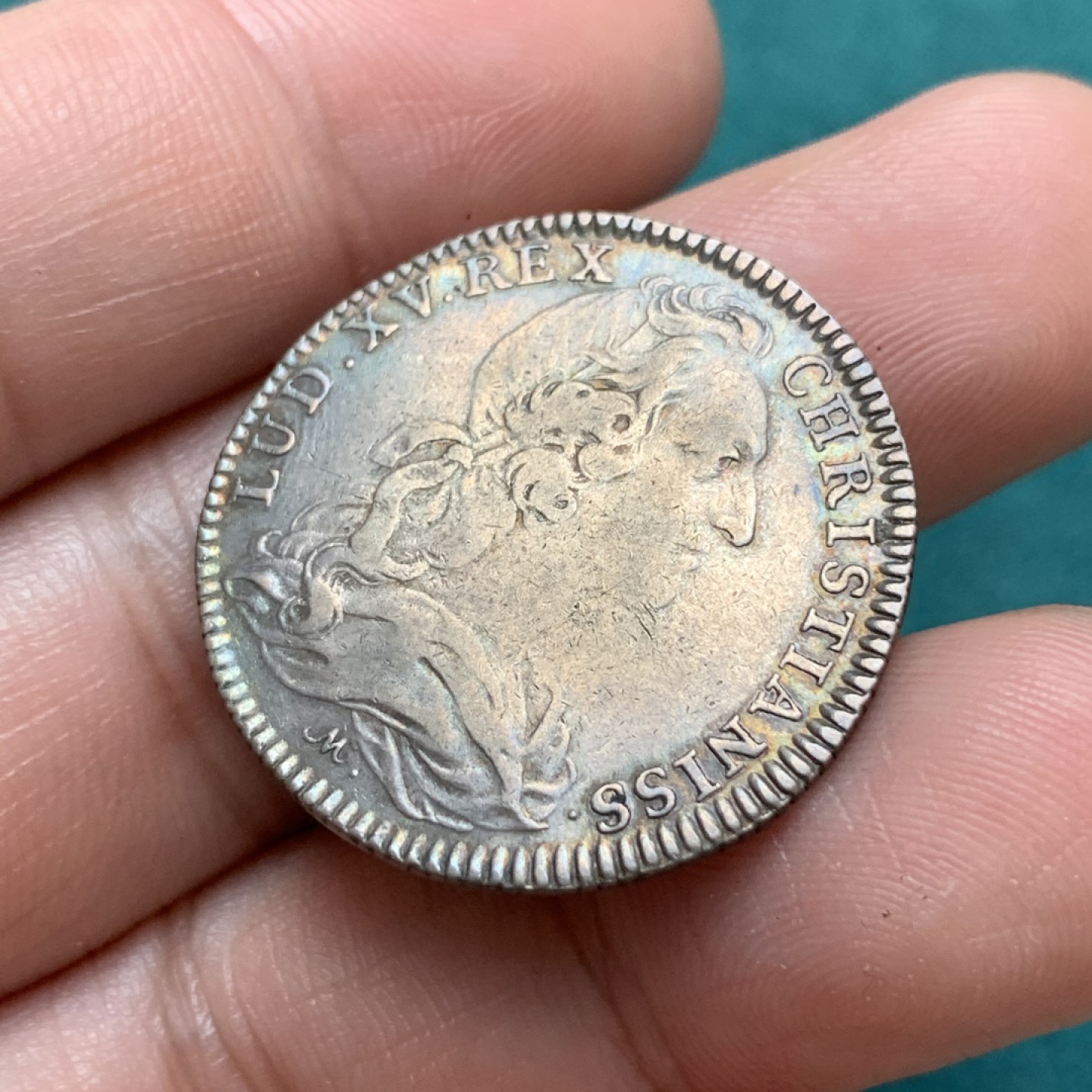 《竞宝斋》第169场-周日，周一2场 (全场包邮) 法国 路易十五 1743 银质圆形代币 景观不错