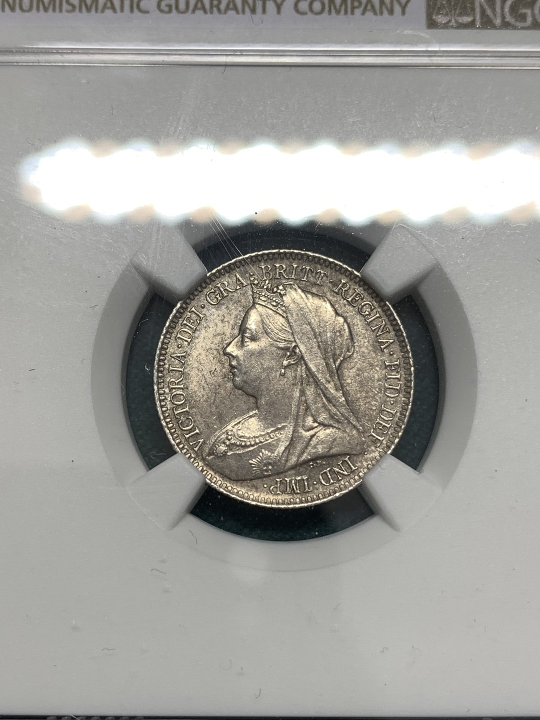 《竞宝斋》第169场-周日，周一2场 (全场包邮) NGC-MS63 英国1901年老维披纱6便士银币 包浆醇厚