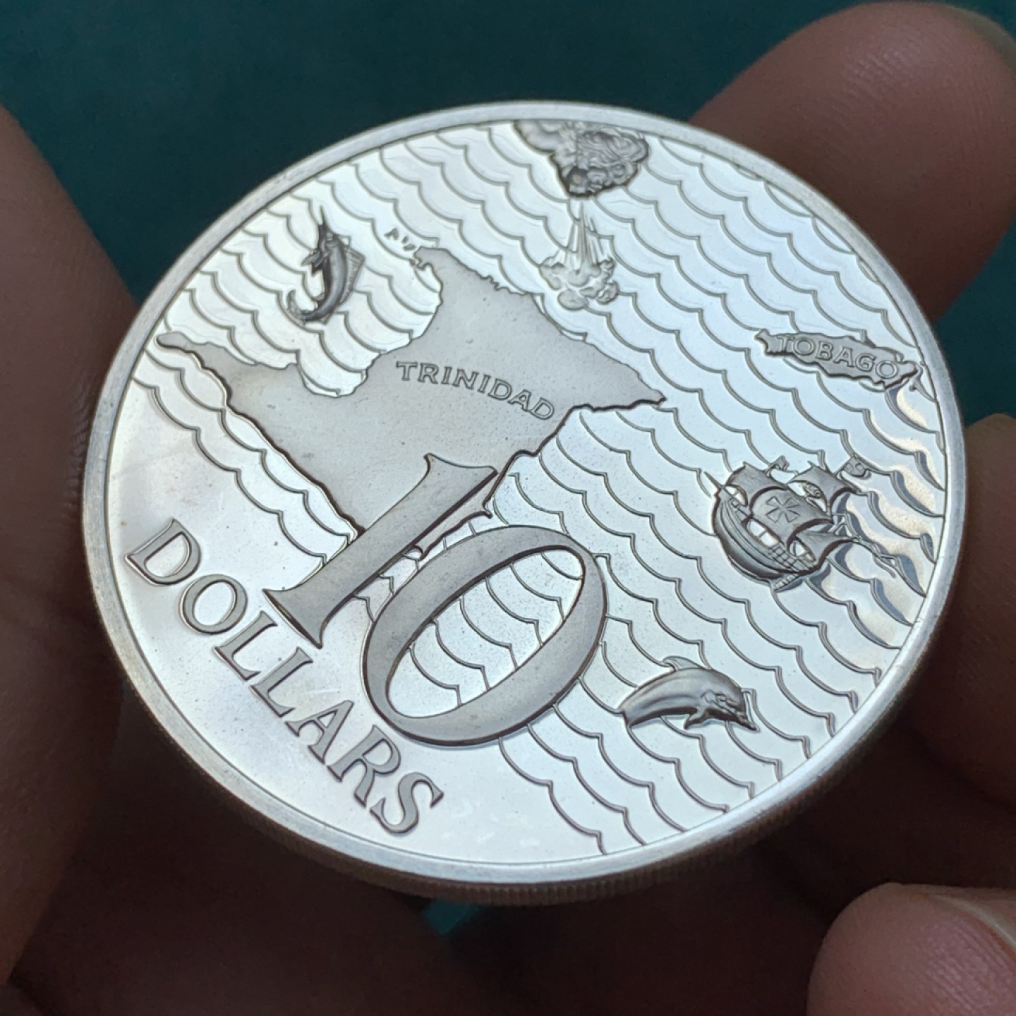 《竞宝斋》第169场-周日，周一2场 (全场包邮) 特立尼达和多巴哥 1976年 10元精制大银币，925银，直径42mm，重量35g