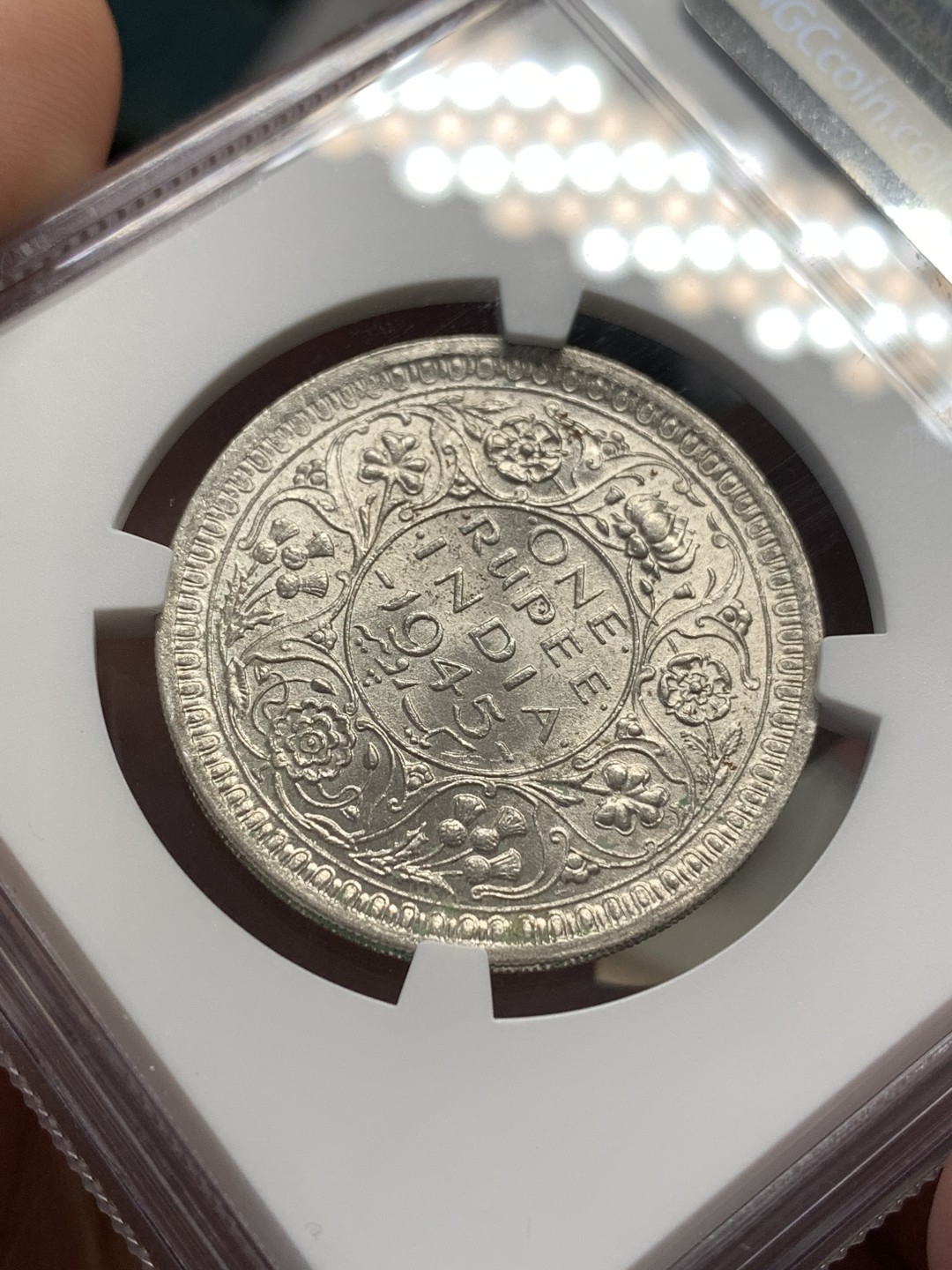 《竞宝斋》第169场-周日，周一2场 (全场包邮) NGC MS63 英属印度1945  乔治六世1卢比银币