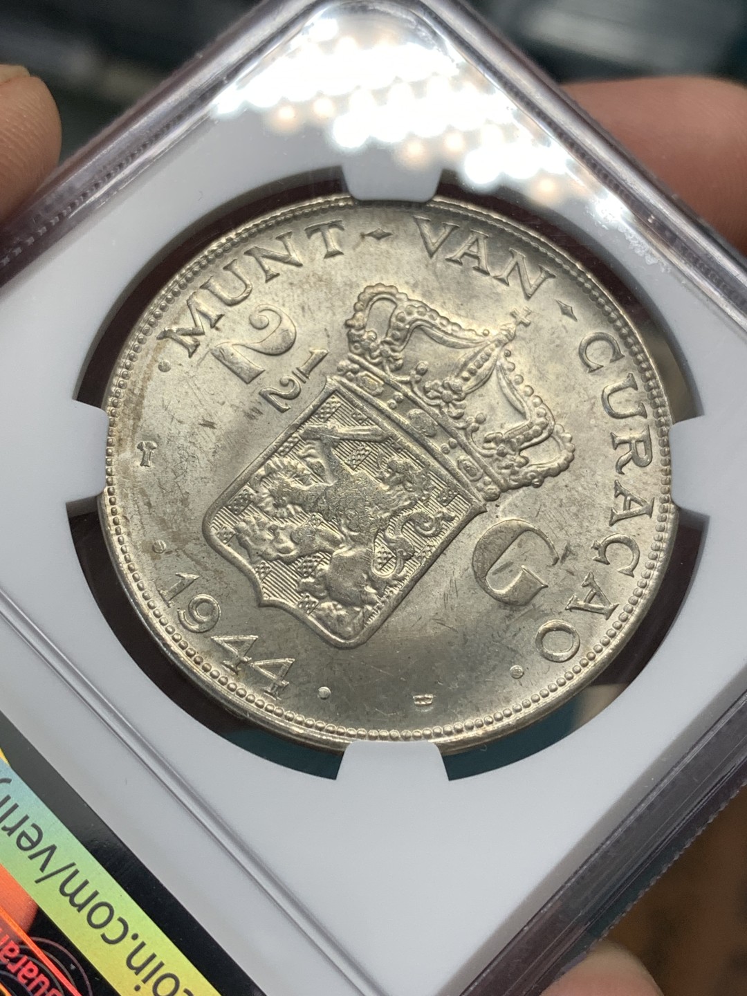 《竞宝斋》第169场-周日，周一2场 (全场包邮) NGC-MS63 荷属库拉索1944年 威廉米娜女王 2.5盾大银币 顶级原光好品