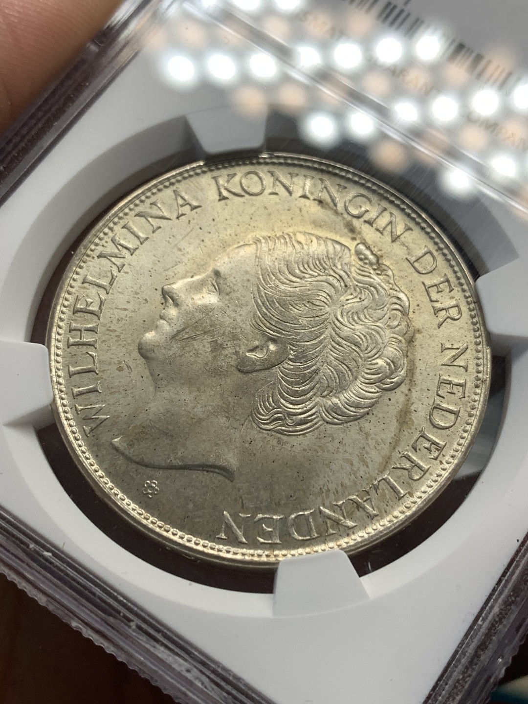 《竞宝斋》第169场-周日，周一2场 (全场包邮) NGC-MS63 荷属库拉索1944年 威廉米娜女王 2.5盾大银币 顶级原光好品