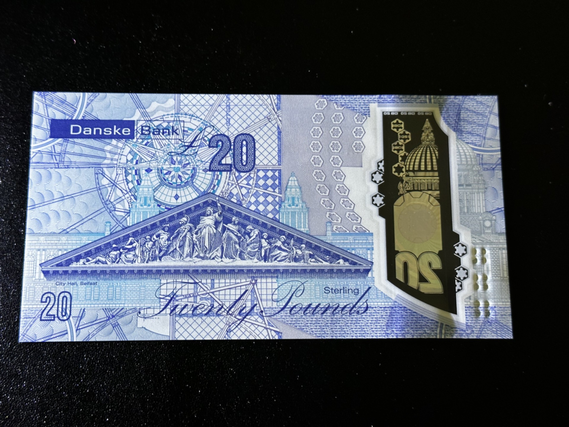 《外钞收藏家》第二百七十二期 2019年丹斯克银行20镑 全新UNC 首发AA冠