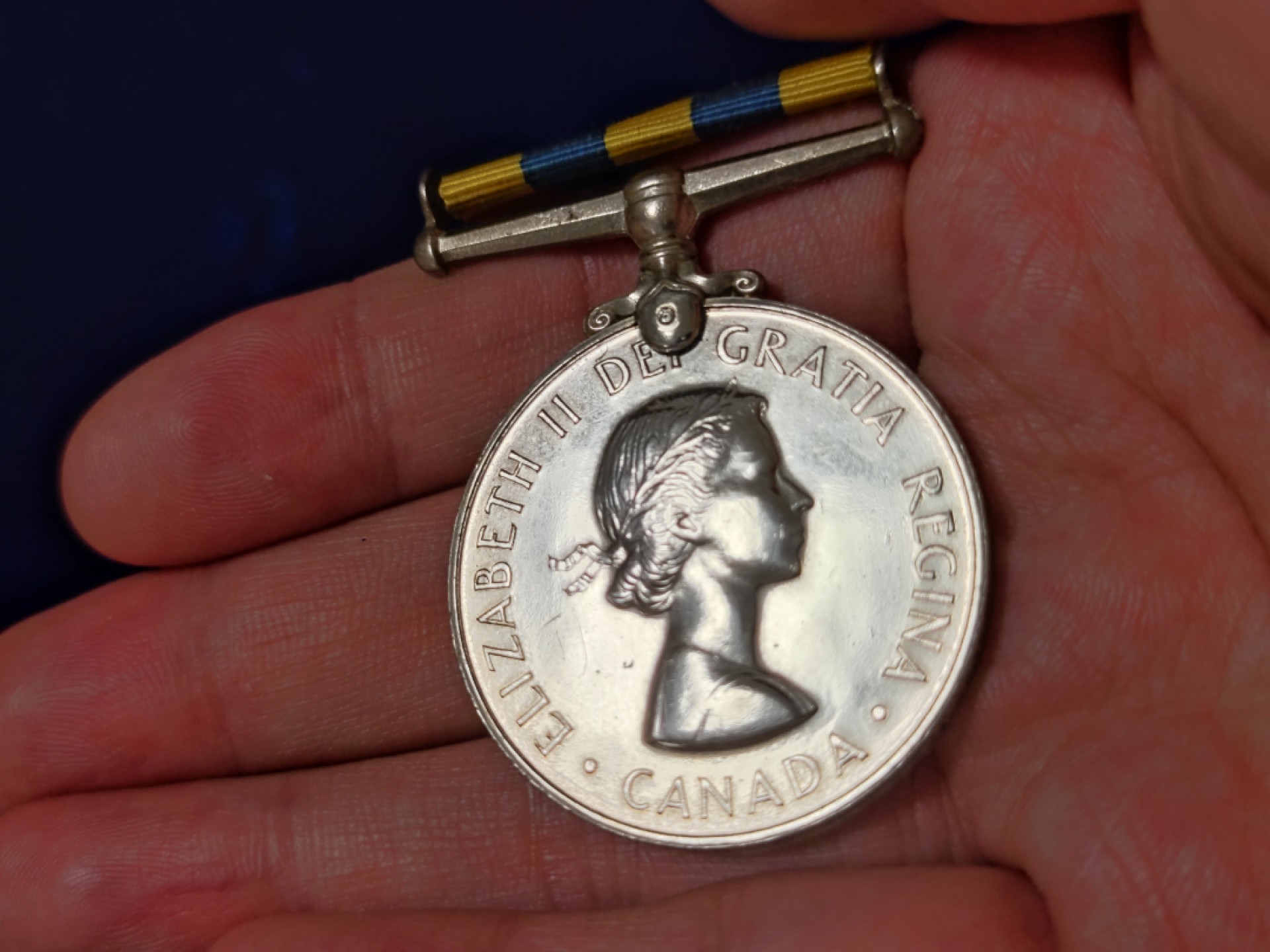 世界精品徽章拍卖~第五场 加拿大版韩战战役章，银制好品，带橡叶条，边铭SH4959 M.G.SMITH