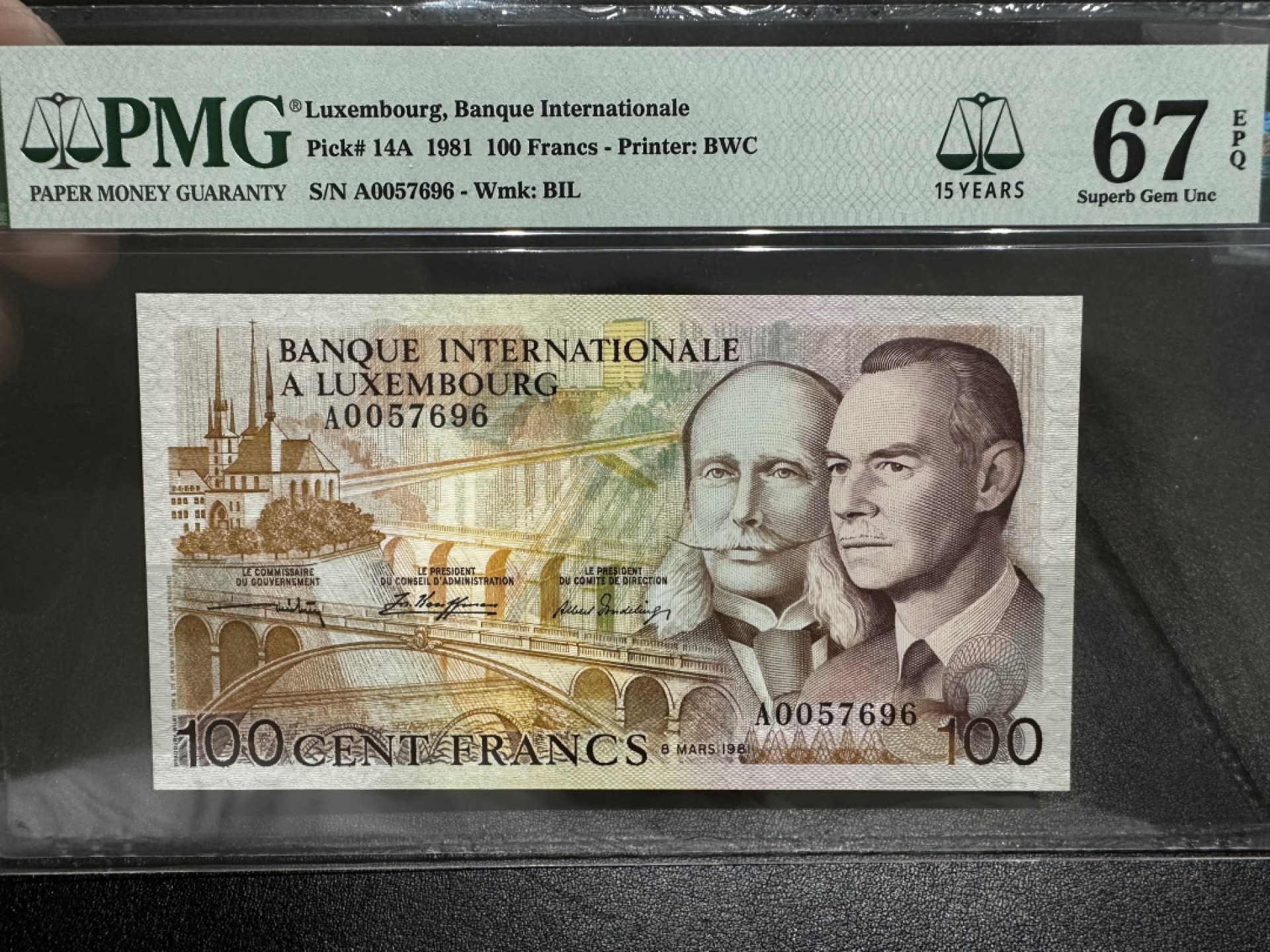 《外钞收藏家》第二百七十二期 1981年卢森堡100法郎 PMG67 A冠 BWC作品